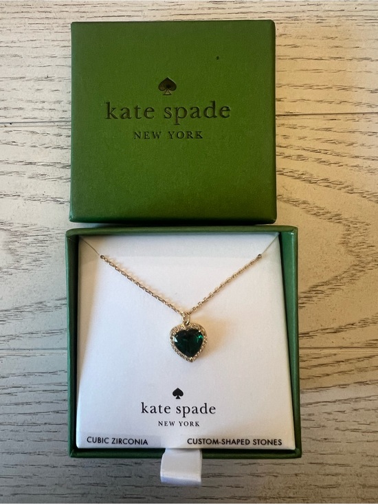 kate spade Jewelry - Kate Spade Gold Necklace with Custom-Shaped Emerald Green Heart Pendant NEW!